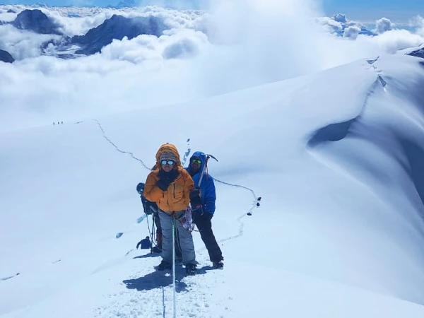 Mera peak climbing way