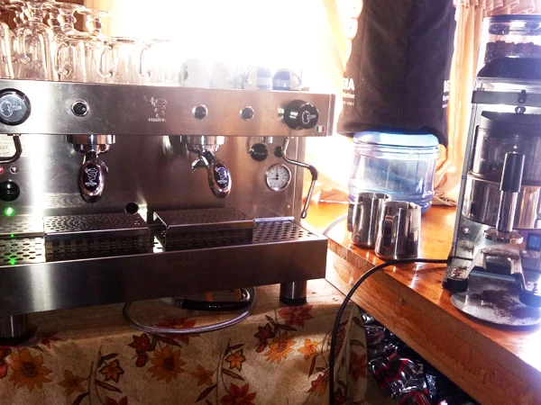 Refuge mera himalayan java coffee