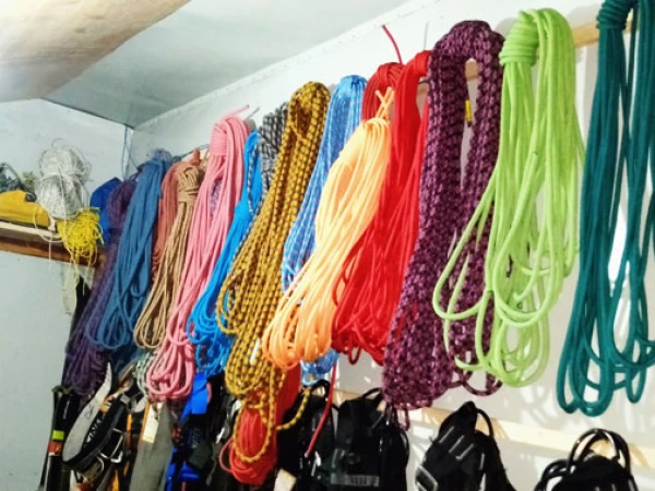 Refuge mera hotel gear