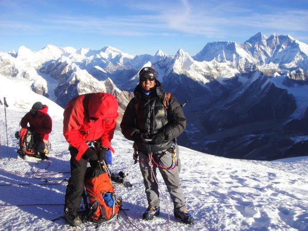 Thile sherpa refuge mera lodge proprietor